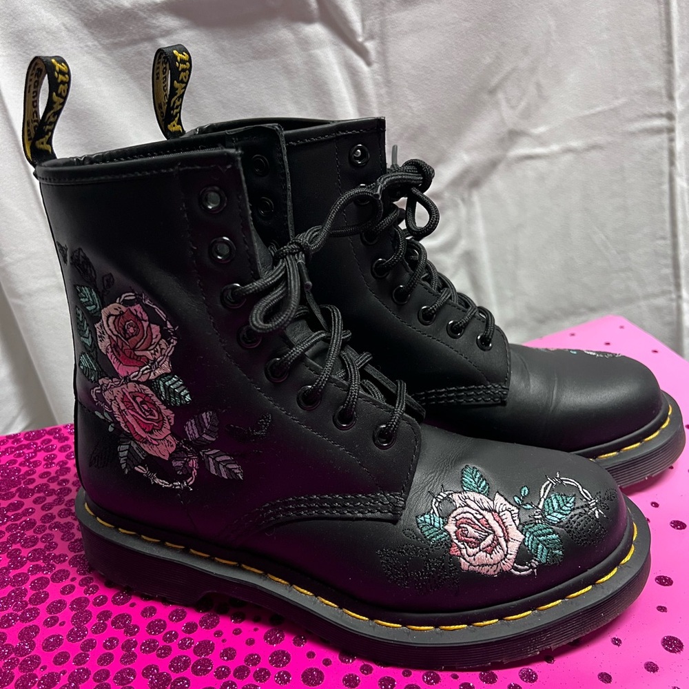 Dr Martens Vonda Chain II Floral Boots in Napa Leather